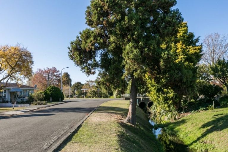Photo of property in 1b Avon Terrace, Taradale, Napier, 4112