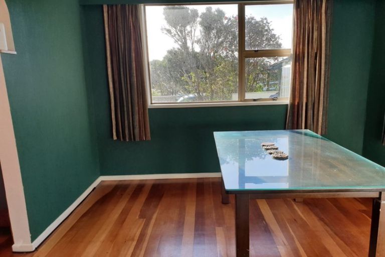 Photo of property in 1 Ceres Crescent, Johnsonville, Wellington, 6037