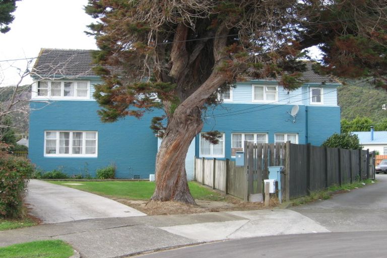 Photo of property in 2 Futter Grove, Taita, Lower Hutt, 5011