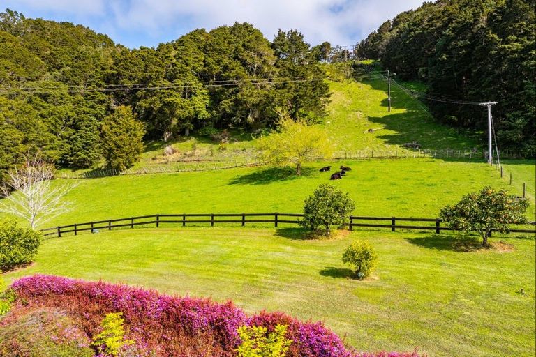 Photo of property in 21 Going Road, Matarau, Kamo, 0185