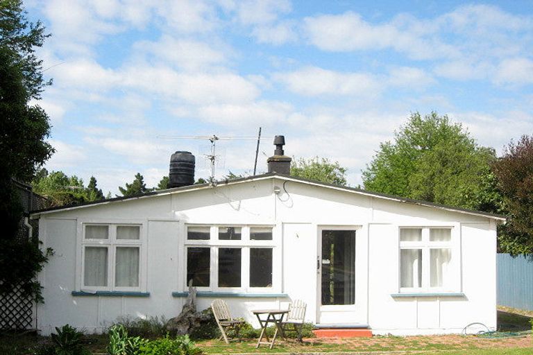 Photo of property in 7 Cross Street, Waikuku Beach, 7473