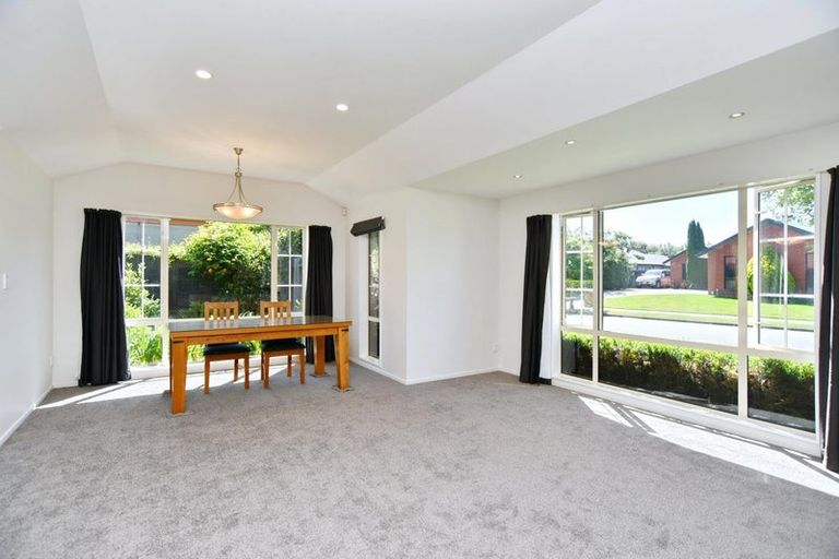 Photo of property in 42 Woodhurst Drive, Casebrook, Christchurch, 8051