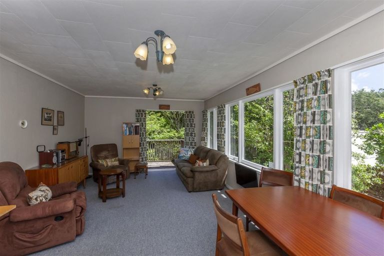 Photo of property in 21 Renown Road, Raumati South, Paraparaumu, 5032