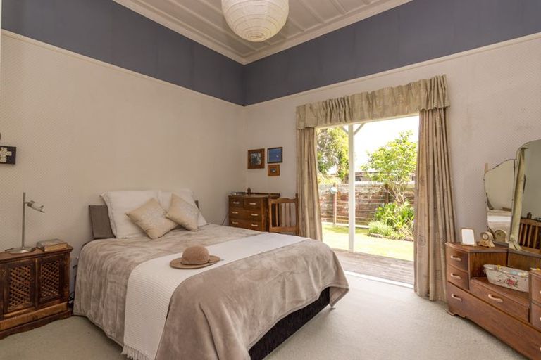 Photo of property in 31 Dunk Place, Milson, Palmerston North, 4414