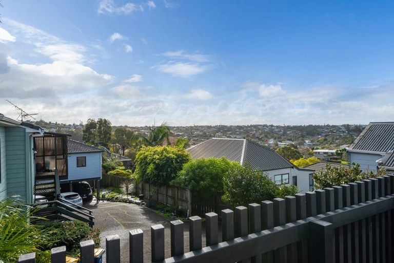 Photo of property in 3/7 Lynngate Place, Hillcrest, Auckland, 0627