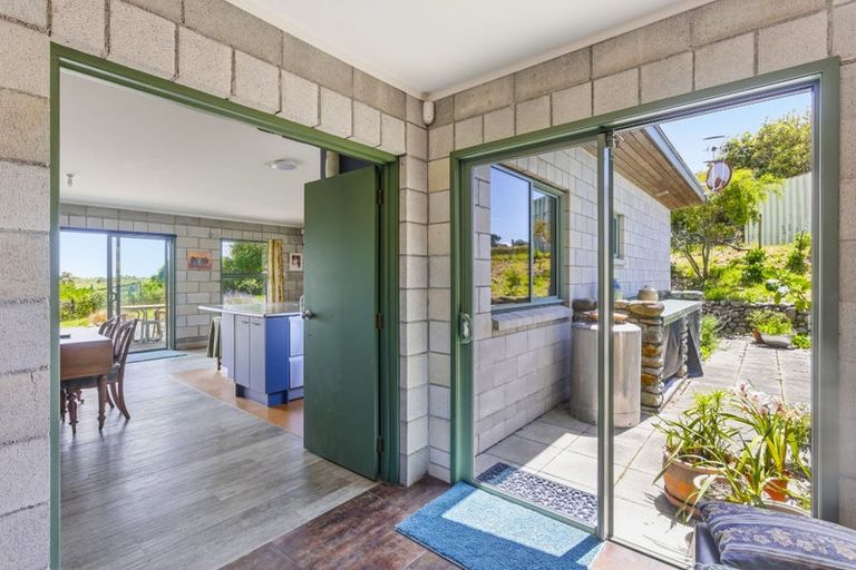 Photo of property in 171 Paetawa Road, Peka Peka, Waikanae, 5391