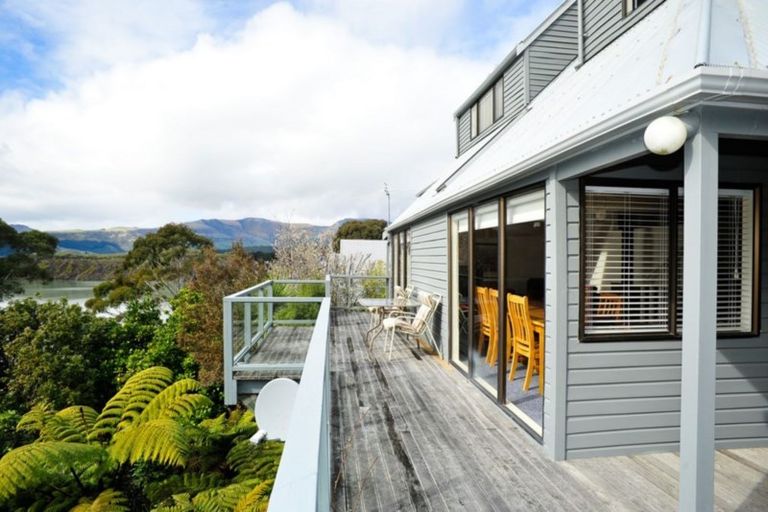 Photo of property in 145 Main Road, Allandale, Lyttelton, 8971