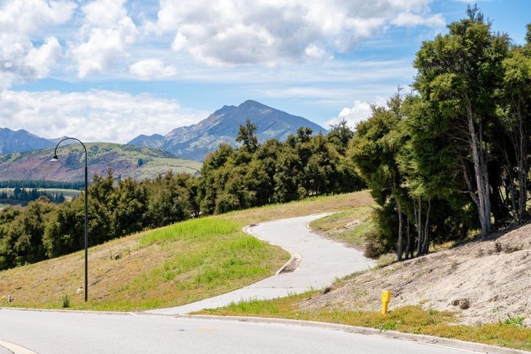 Photo of property in 9 Highfield Ridge, Wanaka, 9305