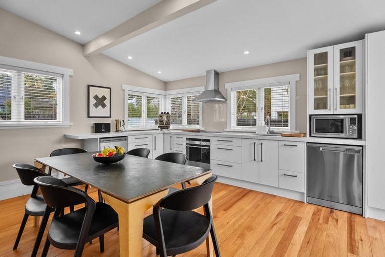 Photo of property in 1/2 Tennyson Street, Northcote Point, Auckland, 0627