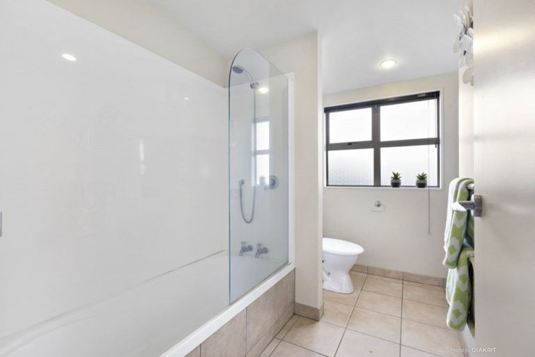 Photo of property in 13a Marjory Close, Broadmeadows, Wellington, 6035