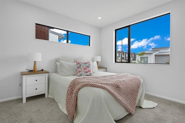 Photo of property in 40 Clayden Shuttleworth Street, Papakura, 2110