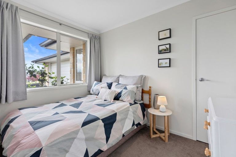 Photo of property in 10 Carex Close, Pyes Pa, Tauranga, 3112