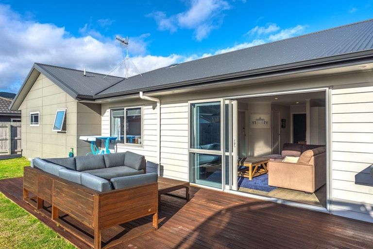 Photo of property in 4 Gallipoli Place, Paraparaumu, 5032