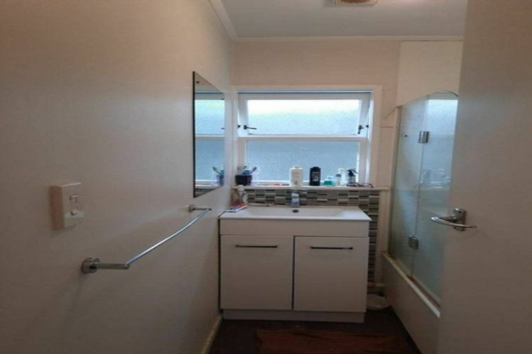 Photo of property in 5/9 South Street, Papakura, 2110