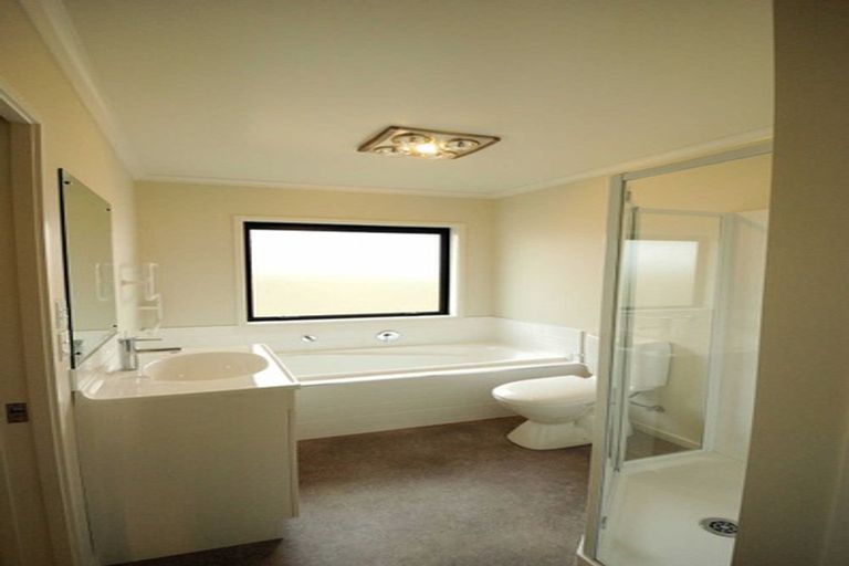 Photo of property in 33 Pakohe Street, Pegasus, 7612