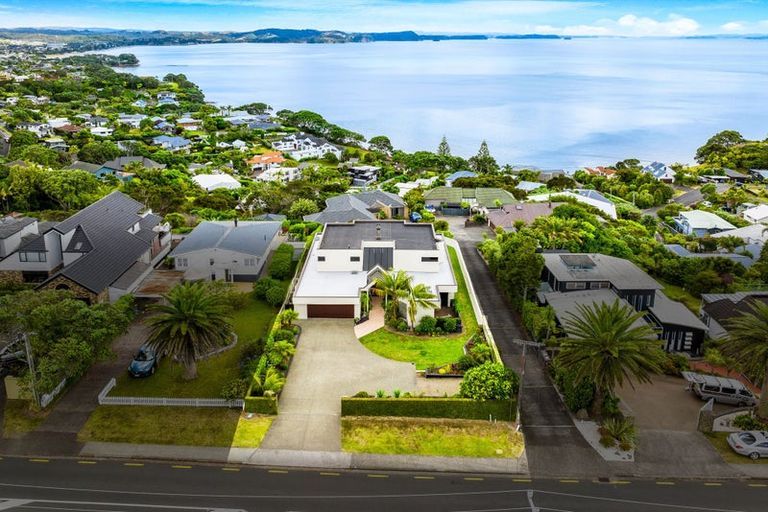 Photo of property in 32 Vipond Road, Stanmore Bay, Whangaparaoa, 0932