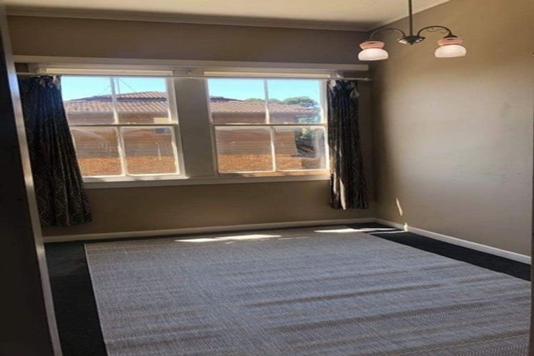 Photo of property in 163 St Heliers Road, Saint Heliers, Auckland, 1071