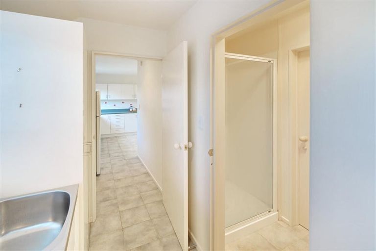 Photo of property in 6b Bradshaw Terrace, Riccarton, Christchurch, 8011