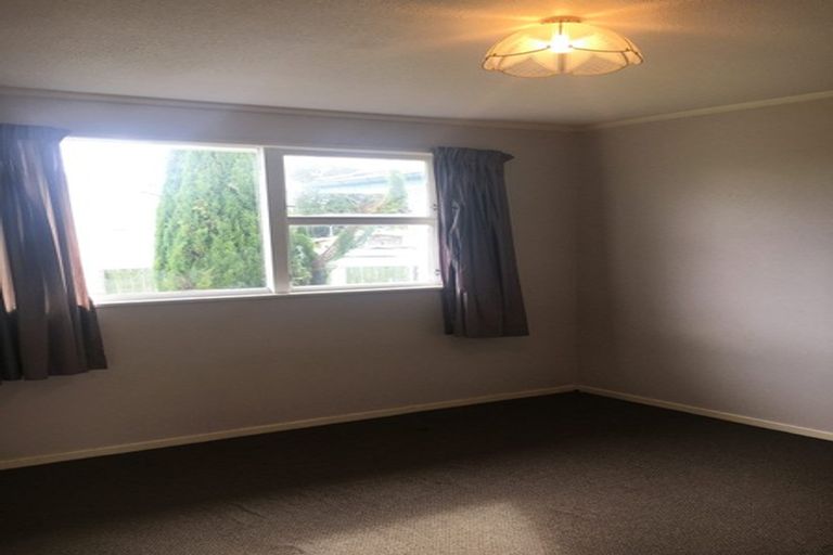 Photo of property in 13 Mayville Avenue, New Lynn, Auckland, 0600