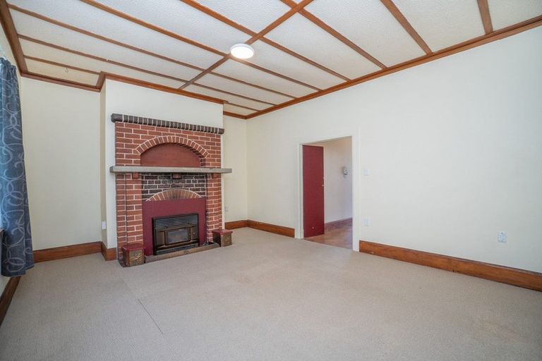 Photo of property in 19 South Street, West End, Palmerston North, 4410