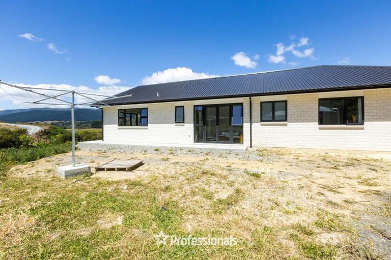 Photo of property in 9 Margaret Mahy Drive, Blue Mountains, Upper Hutt, 5371