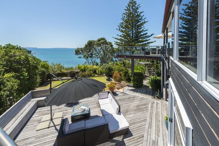 Photo of property in 7 Bournemouth Terrace, Murrays Bay, Auckland, 0630