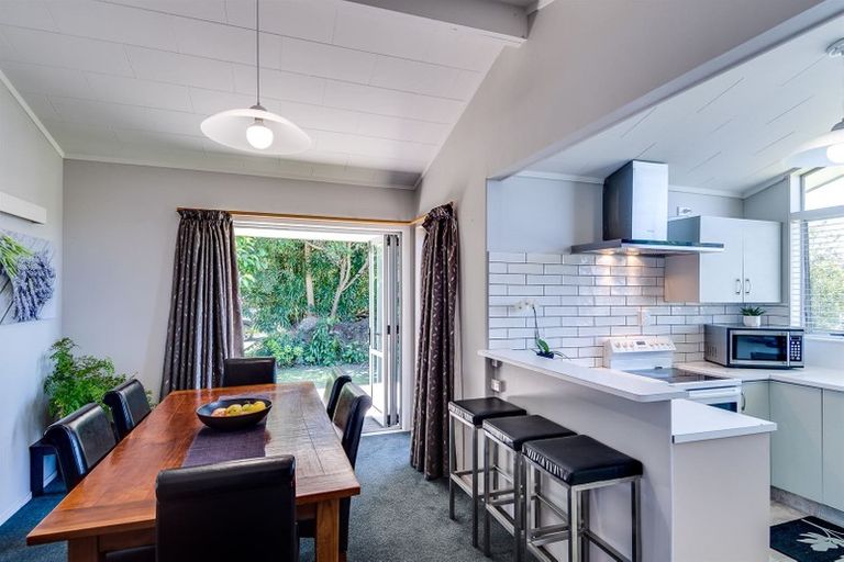 Photo of property in 3 Konini Crescent, Pirimai, Napier, 4112