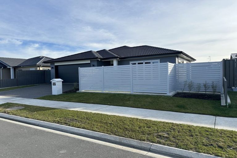 Photo of property in 6 Cassin Place, Taradale, Napier, 4112