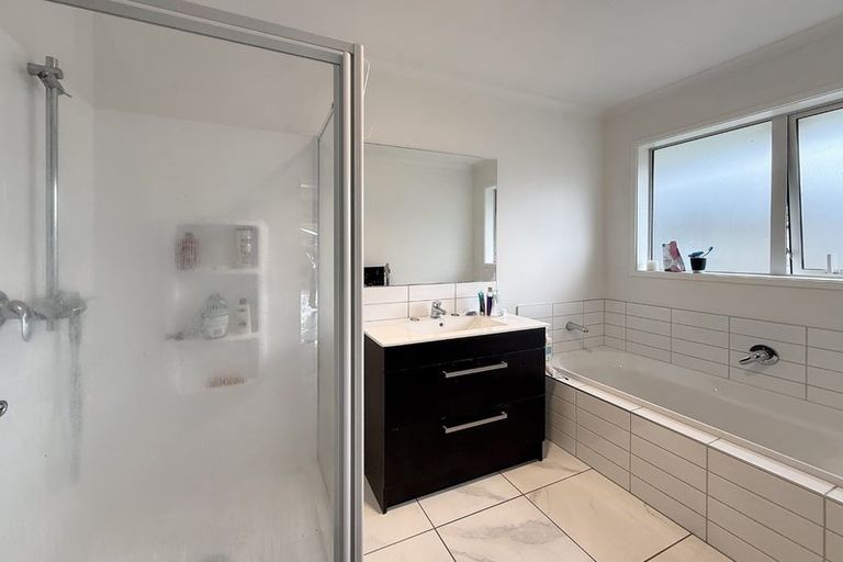 Photo of property in 7 Shearwater Lane, Whitby, Porirua, 5024