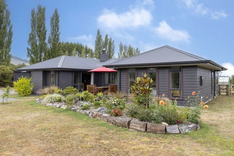 Photo of property in 500 Kinloch Road, Kinloch, Taupo, 3377