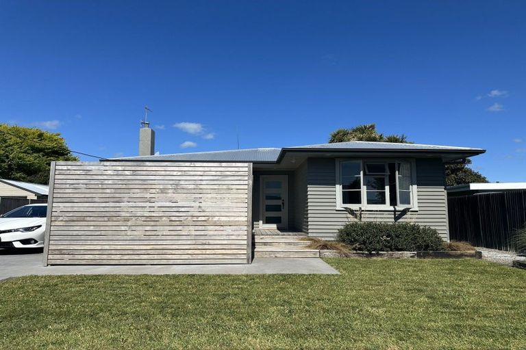 Photo of property in 4 Norwich Place, Awapuni, Palmerston North, 4412