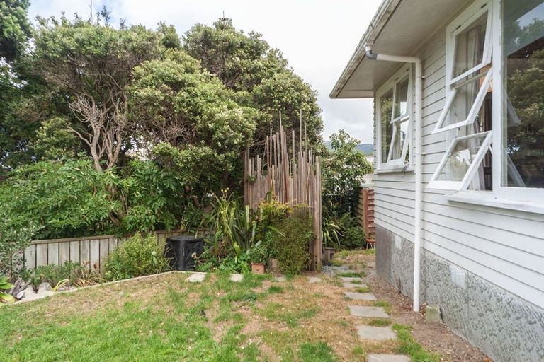 Photo of property in 3 Foyle Street, Island Bay, Wellington, 6023