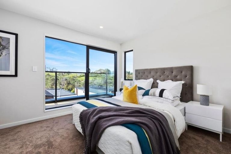 Photo of property in 14 Waihou Crescent, Albany Heights, Auckland, 0632