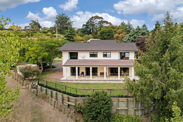 Photo of property in 98 Lane Road, Havelock North, 4130