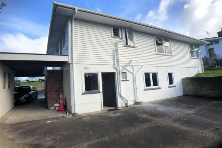 Photo of property in 15 Bannister Place, New Windsor, Auckland, 0600