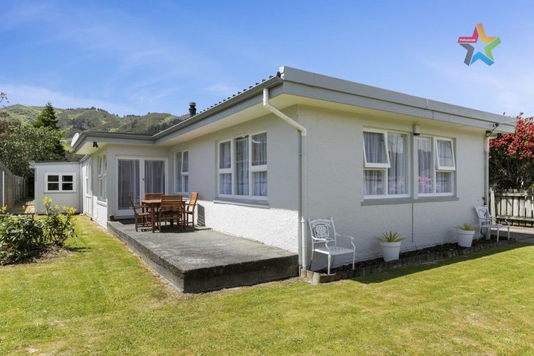 Photo of property in 36 Wellington Road, Wainuiomata, Lower Hutt, 5014