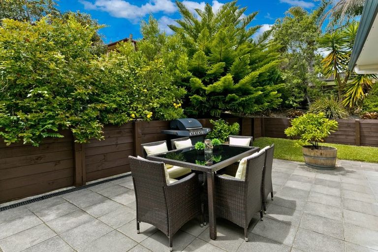 Photo of property in 20 Brookwood Drive, Henderson, Auckland, 0612