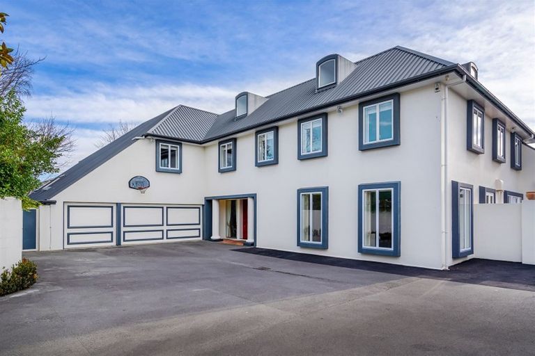 Photo of property in 93 Carlton Mill Road, Merivale, Christchurch, 8014