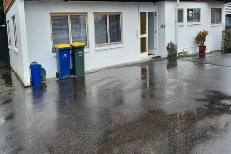 Photo of property in 485 West Coast Road, Glen Eden, Auckland, 0602