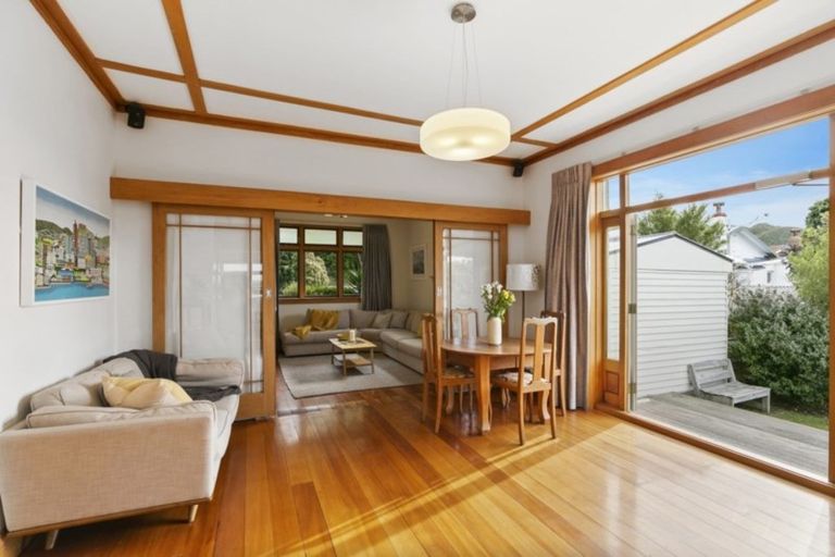 Photo of property in 173 Derwent Street, Island Bay, Wellington, 6023