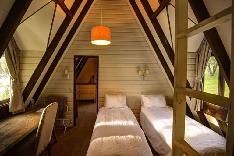 Photo of property in 65 Arrowtn-lke Hayes Road, Lake Hayes, Queenstown, 9371