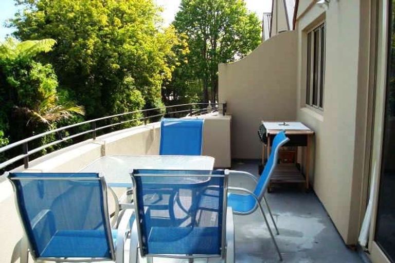 Photo of property in 2/6 Fow Street, Hamilton Central, Hamilton, 3204