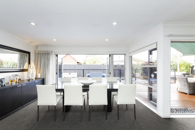 Photo of property in 6 Rodeo Drive, Kelvin Grove, Palmerston North, 4414