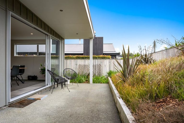 Photo of property in 45 Laly Haddon Place, Matakana, Warkworth, 0985