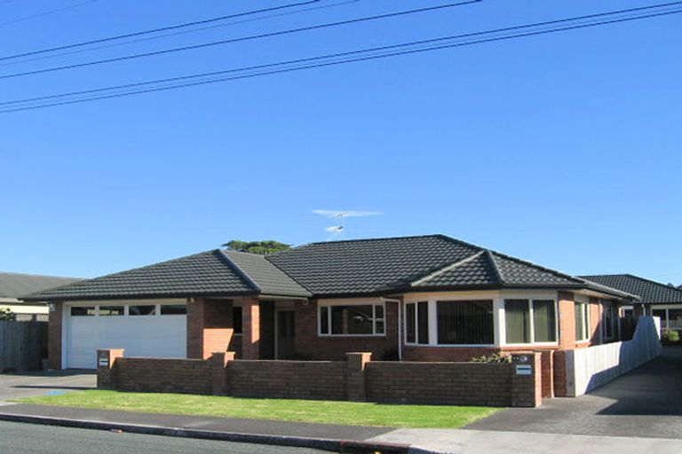 Photo of property in 46 Edward Avenue, Orewa, 0931