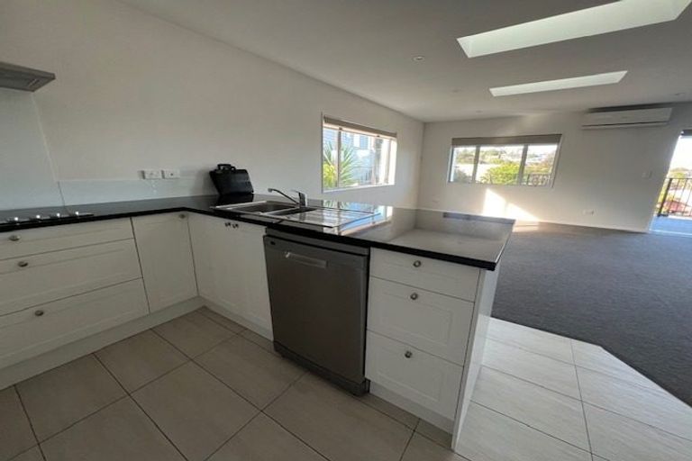 Photo of property in 3c Melia Place, Stanmore Bay, Whangaparaoa, 0932
