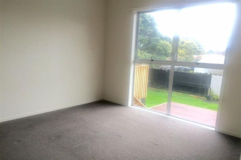 Photo of property in 19 Cottrell Place, Clendon Park, Auckland, 2103