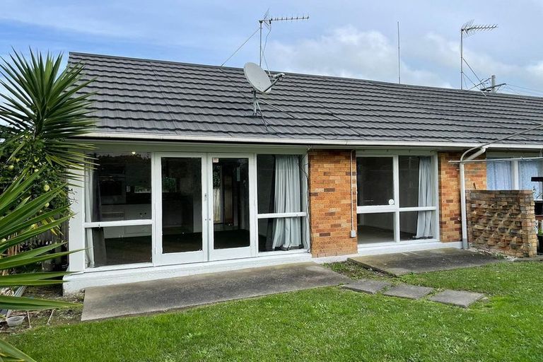 Photo of property in 42 Mcannalley Street, Manurewa East, Auckland, 2102