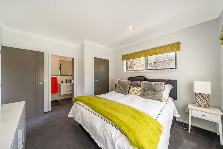 Photo of property in 19 Flotilla Place, Whitby, Porirua, 5024