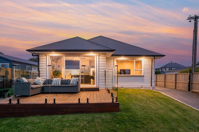 Photo of property in 274 Riverlaw Terrace, Saint Martins, Christchurch, 8022